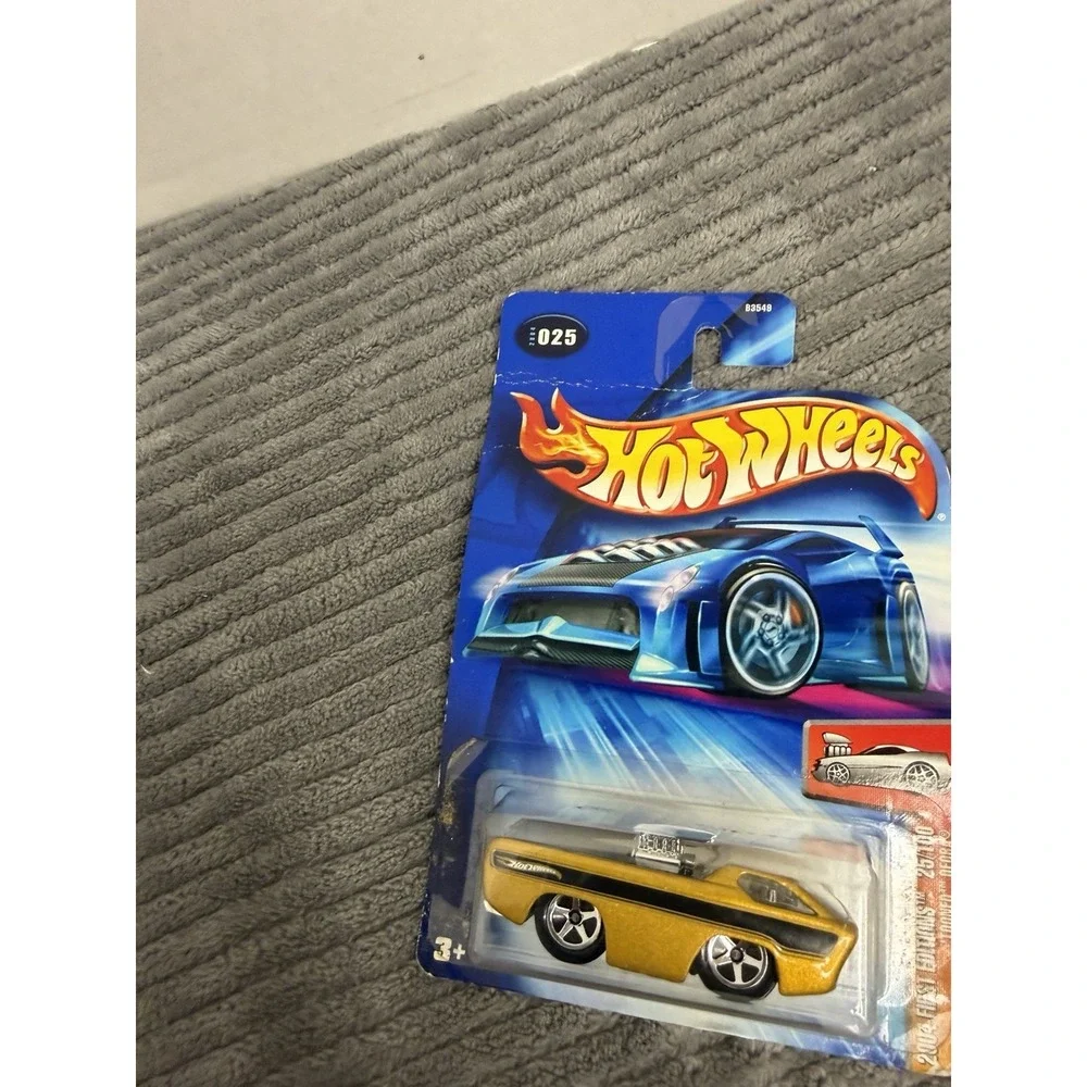 Hot Wheels 2004 First Editions 25/100 'Tooned Deora 2004 #025 Gold